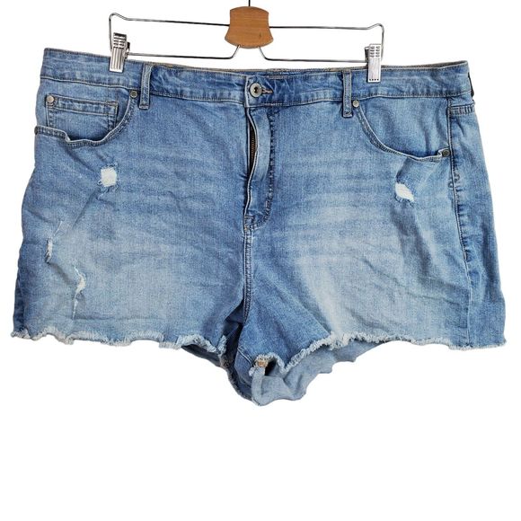 Torrid Feel the Fit Light Wash Distressed Denim Jeans Sz 24 - Picture 1 of 7